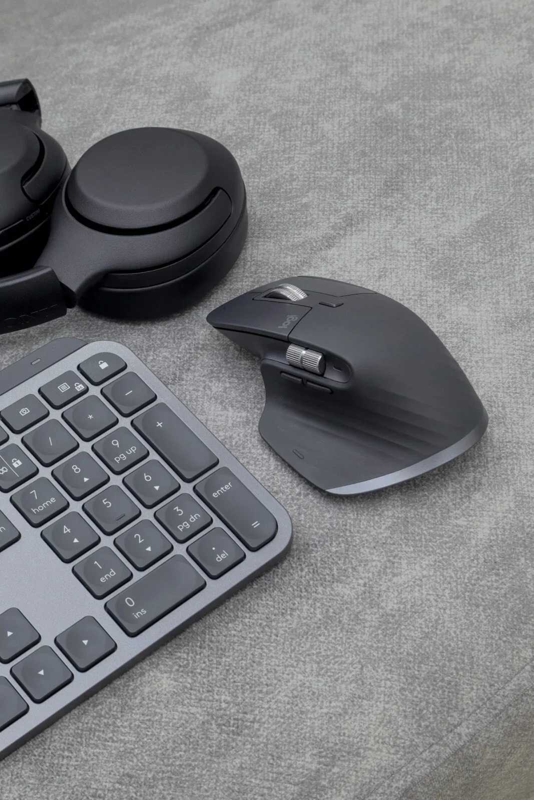 Ergonomische Tastatur und Maus als Peripheriegeräte